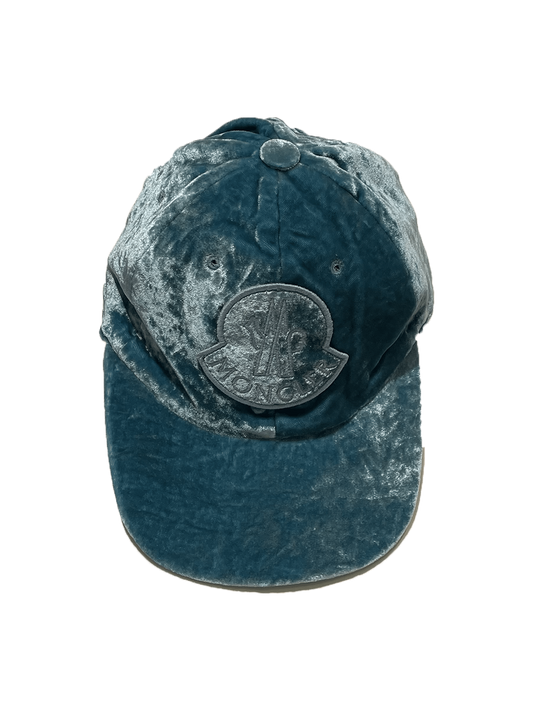 Moncler Enfant CAP MCL0318W0019 (D2954-0087400-549GN)