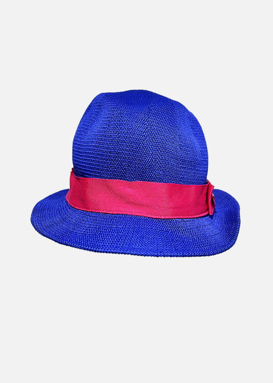 Armani Junior HAT V1401XU (ARJ0314S0009)